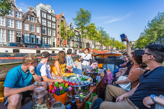 All-Inclusive Amsterdam Canal Cruise by Captain Jack - Meeting and Logistics