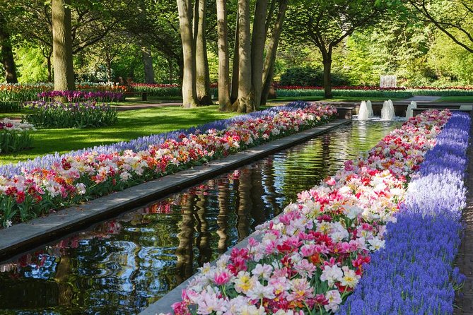 Day Trip to Keukenhof Gardens From Amsterdam With Tour Guide