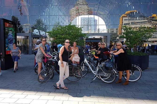 Highlights Rotterdam PRIVE Bicycle Tour - Bike and Guide Inclusions