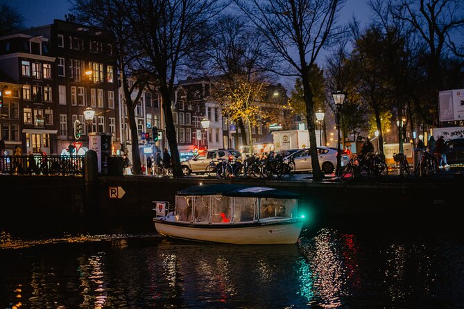 Private Romantic Evening Canal Cruise – The Original - Inclusions