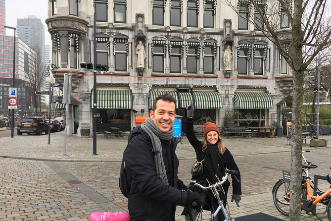 Rotterdam Bicycle Tour With a Bilingual Guide