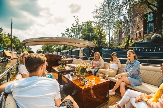 The Ultimate Amsterdam Canal Cruise - 2hr - Small Group With Drinks & Snacks - Inclusions and Exclusives