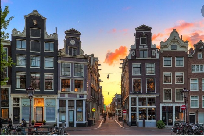 A Day in Amsterdam - Shopping and Dining Highlights