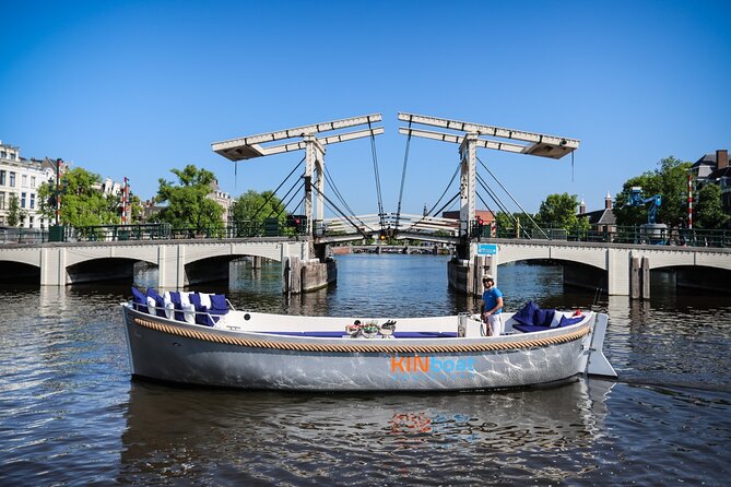 Amsterdam Canal Cruise in Open Boat With Local Skipper-Guide - Traveler Feedback