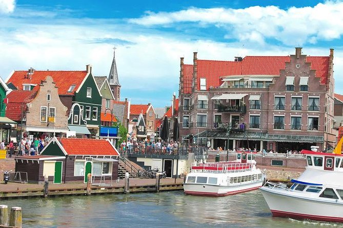 Amsterdam: Zaanse Schans - Volendam - Giethoorn With Boat Tour - Group Size Limit