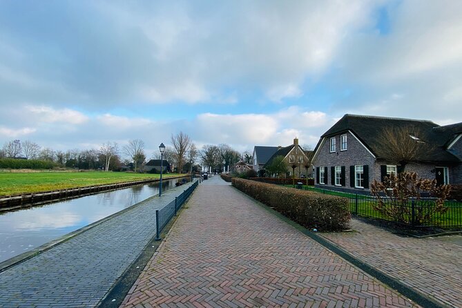 Day Tour Giethoorn, Afsluitdijk and Zaanse Schans With Boat Cruise - Cancellation Policy