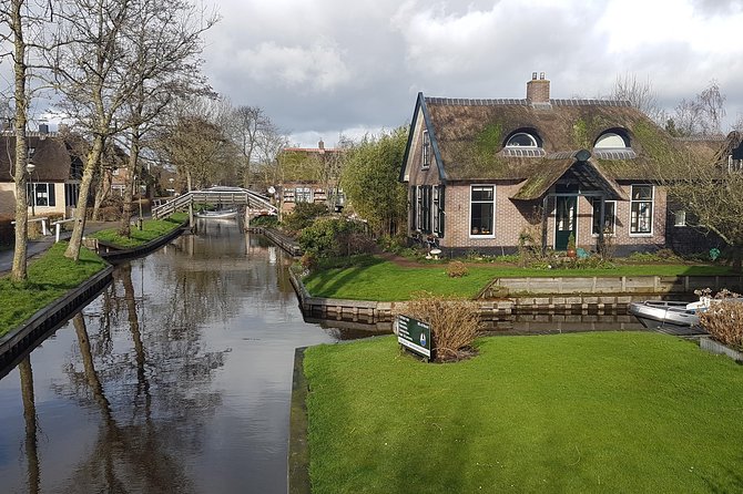 Giethoorn Small-Group Tour From Amsterdam (Max. 8 People) - Tour Highlights