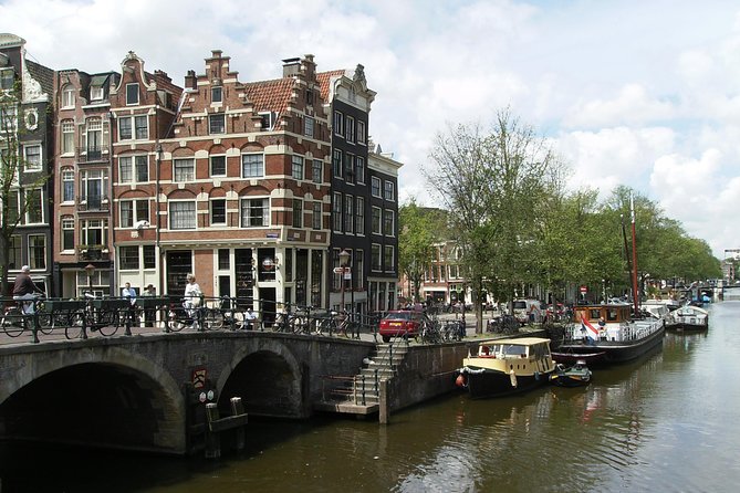 Walking Tour of 2 Hours of the Highlights of Amsterdam - Inclusions and Exclusions