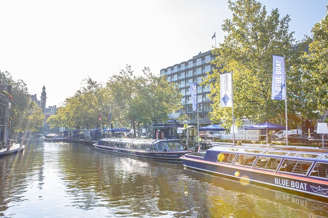 75-minute Amsterdam Canal Cruise and Moco Museum - Meeting Points and Logistics