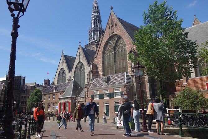 Anne Frank and Amsterdam Jewish History Walking Tour - Guide Expertise