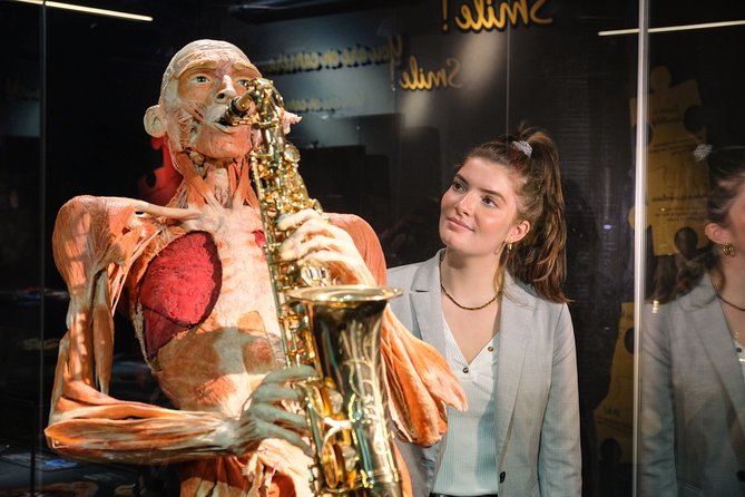 Body Worlds Amsterdam & 1-Hour Canal Cruise - Visuals