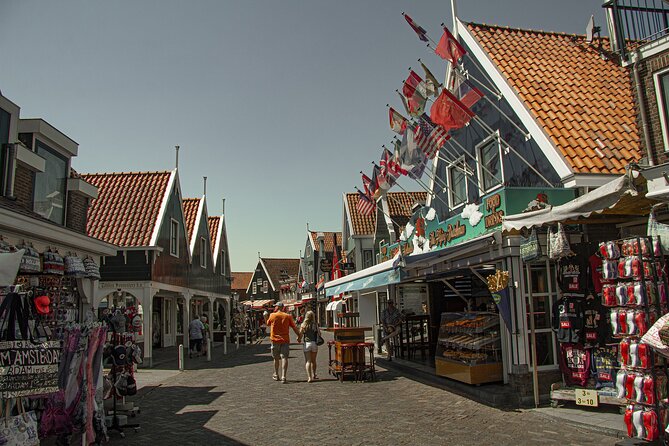 E-Scavenger Hunt Volendam: Explore the City at Your Own Pace - Review Insights