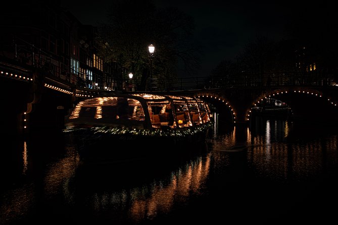 Voyage Amsterdam 2 Hour Evening Cruise With Live Guide and Bar - Support and Additional Information