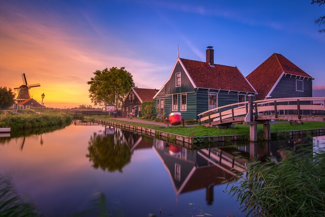 Zaanse Schans Windmills & Cheesetasting Live Guide From Amsterdam - Weather-Related Cancellations