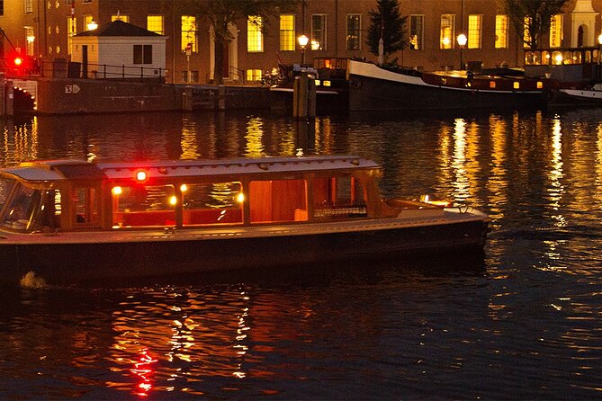 Amsterdam Festival of Lights Cruise by Captain Dave - Captain Experiences