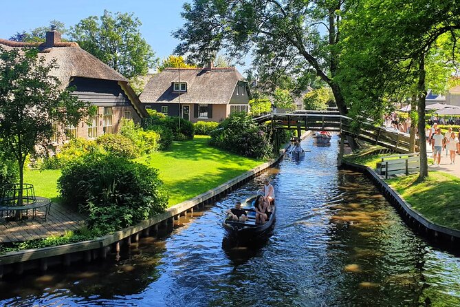 Giethoorn Day Trip From Amsterdam With 1-Hour Boat Tour - Tour Overview