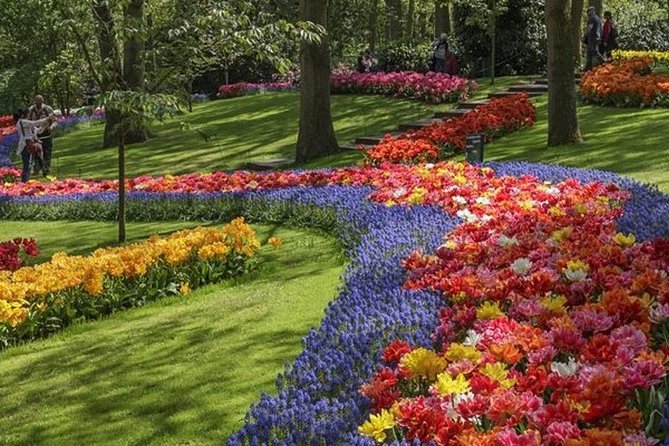 Private Tour to Keukenhof Gardens With Guide - Full Day Tour From Amsterdam - About Viator