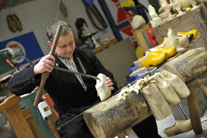 Private Workshop for Wooden Shoe Making in Simonehoeve - Additional Information
