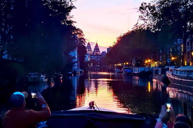 Amsterdam Evening Cruise by Captain Jack Including Drinks - Operational Details