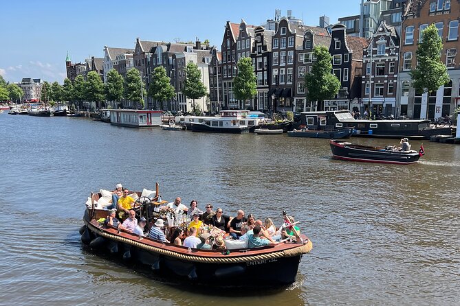 Amsterdam Luxury Boutique Boat Tour With Unlimited Beer and Wine - Meeting Point Details