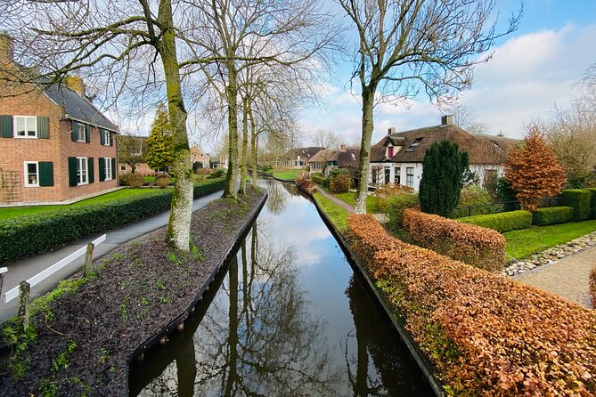 Day Tour Giethoorn, Afsluitdijk and Zaanse Schans With Boat Cruise - Pricing and Booking