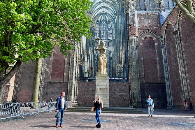 Utrecht Small Public Walking Tour - Tour Duration and Stops