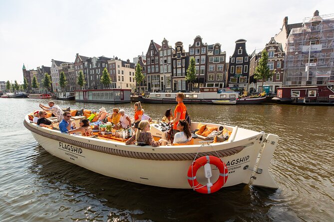 Amsterdam Canal Cruise With Live Guide and Onboard Bar - Onboard Bar and Refreshments