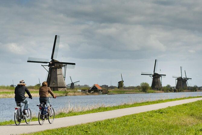 Kinderdijk Windmills, Delft City & Delft Blue Factory Visit - Just The Basics