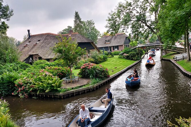 Small-Group Tour to Windmills & Giethoorn With Mercedes Van - Just The Basics