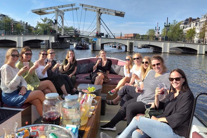 The Best Boat Trip Through the Amsterdam Canals - Participant Information