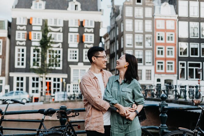 30 Minute Private Vacation Photography Session With Local Photographer in Amsterdam - Choosing the Perfect Location for Your Photoshoot